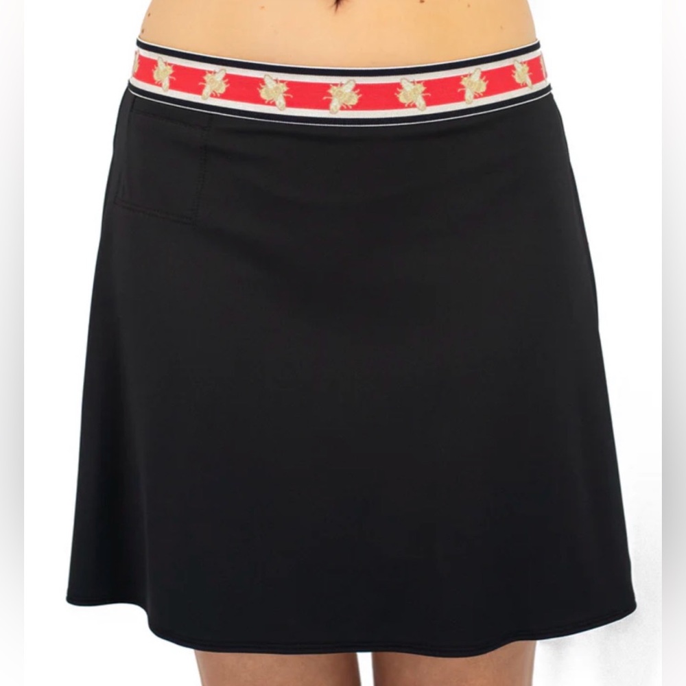 NWT Belyn Key Varsity Skort with Red Bee Waistband Large